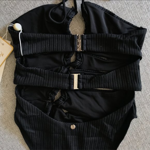 SOLD ON AKZNYC - Picture 7 of 11